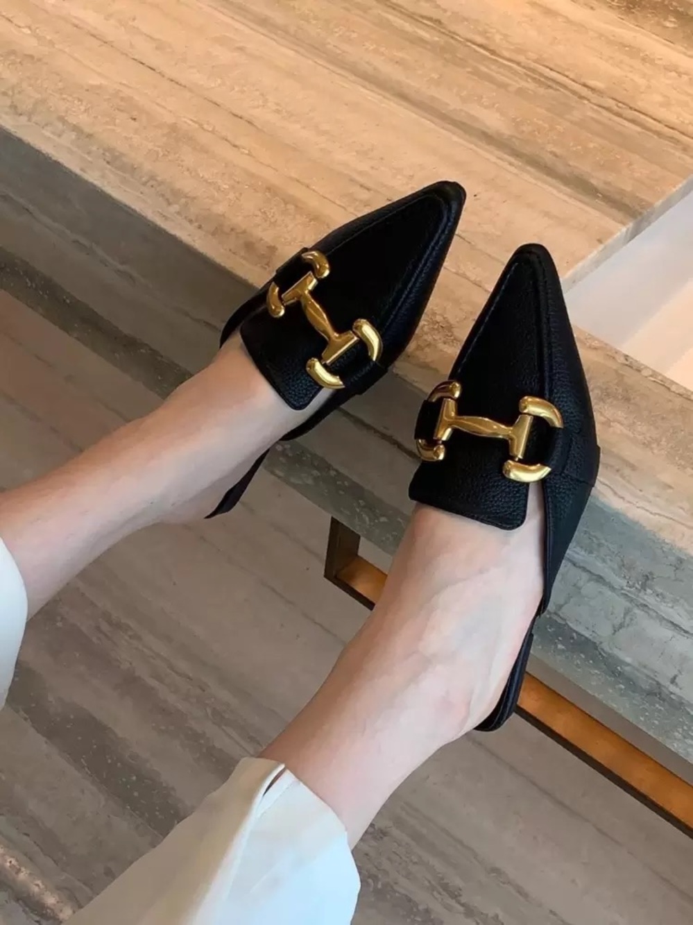 Fall/Winter Women Metal Decor Point Toe Flat Mules